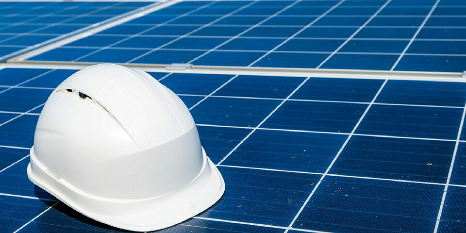 OVG NRW stärkt Vorrang erneuerbarer Energien gegenüber Denkmalschutz – Solaranlage in denkmalgeschützter Siedlung zulässig